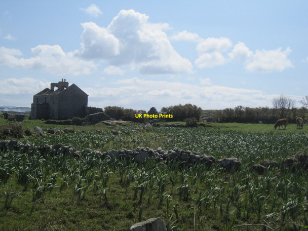 Photo 6"x4" Omey Island: ruined house on the east side Claddaghduff c2010