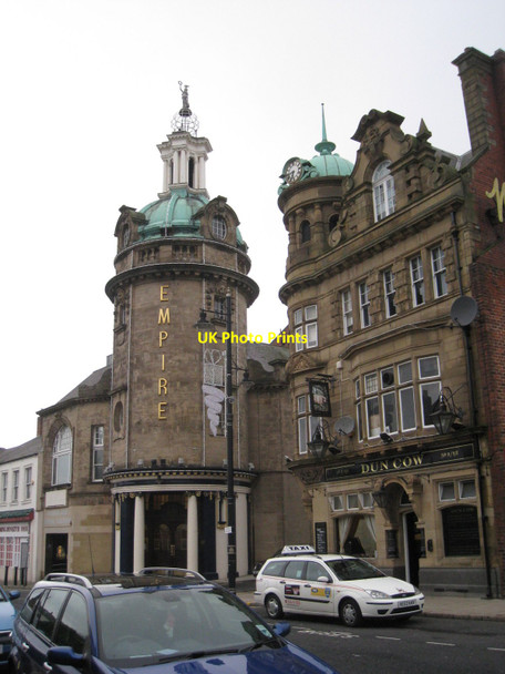 Photo 6"x4" The Empire and Dun Cow, Sunderland Sunderland\/NZ3957 c2009