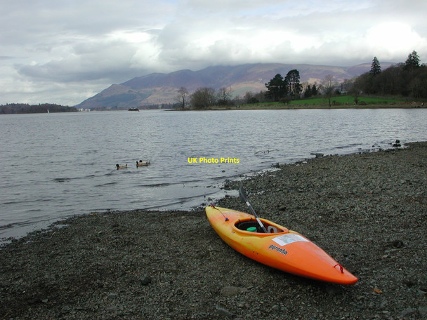Photo 6"x4" Kayak on Lakeshore Kettlewell Car Park Grange\/NY2517 c2005