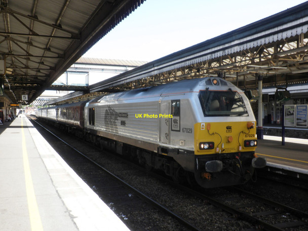 Photo 6"x4" Southbound train stands at Exeter St David's Exeter c2010