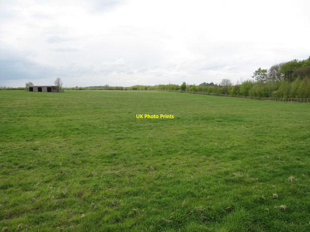Photo 6"x4" Stud farm field and shelter Dullingham Ley c2010 P1