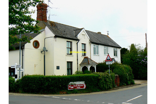 Photo 6"x4" Cambria Cottage, South Marston South Marston c2010