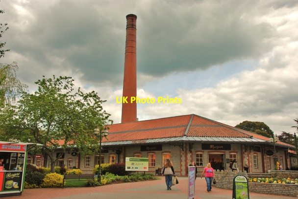 Photo 6"x4" Street: Clark's Village and Chimney Street\/ST4836 c2010