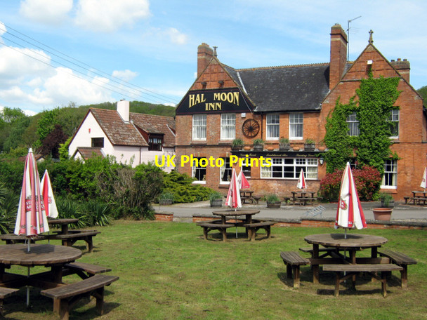 Photo 6"x4" The Half Moon Inn, Stoke St Mary Stoke St Mary c2010