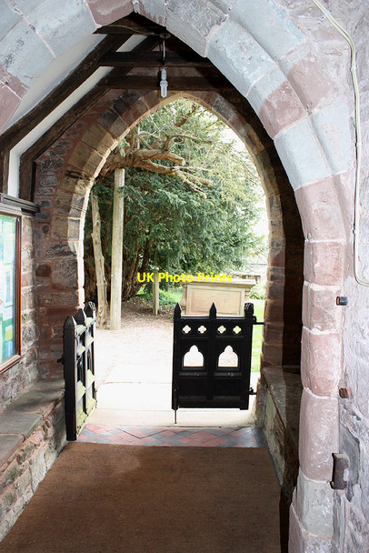 Photo 6"x4" Exit from St Mary's Church, Linton Linton\/SO6625 c2010