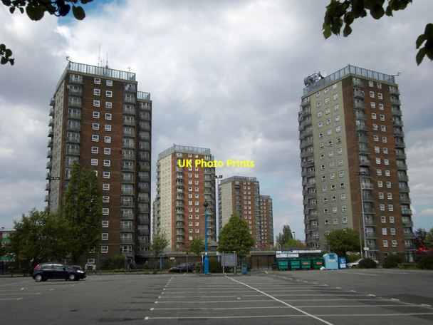 Photo 6"x4" High Rise Flats, East Marsh, Grimsby Grimsby c2010