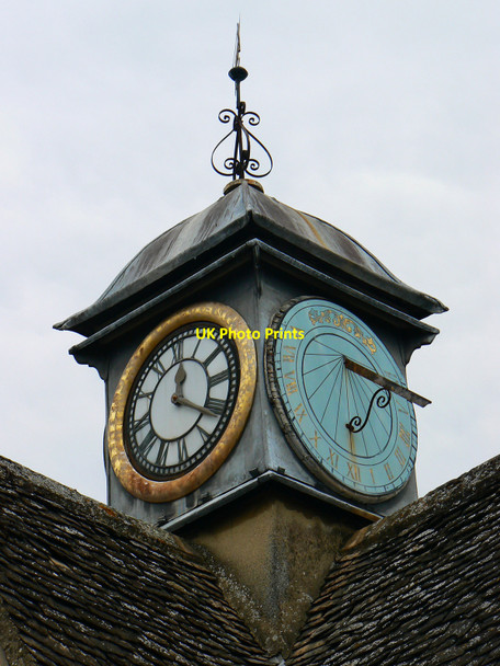 Photo 6"x4" Timepieces, The Buttercross, Witney Witney c2010