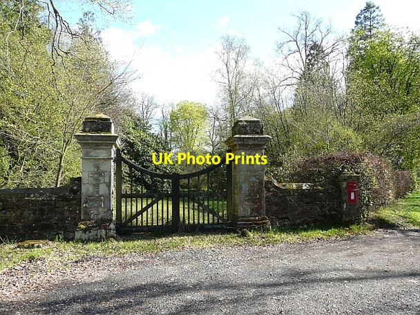 Photo 6"x4" Gates and postbox Catlowdy c2010