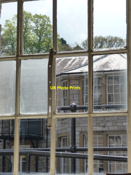 Photo 6"x4" No escape? Ruthin\/Rhuthun c2010