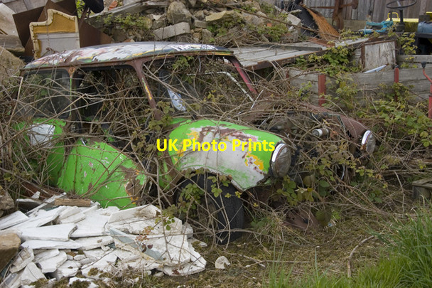 Photo 6"x4" Wrecked mini at Street Street\/NZ7304 c2010
