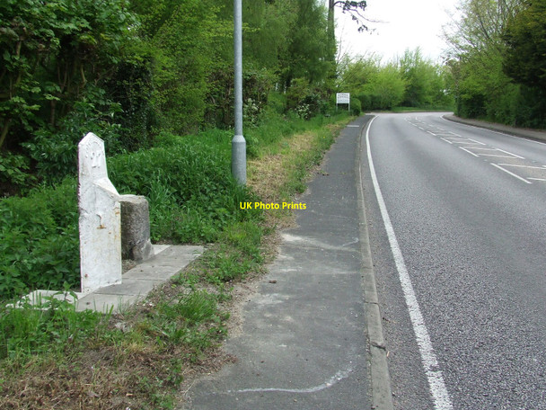 Photo 6"x4" Old Milestones Calford Green c2010
