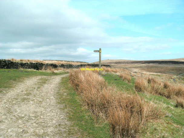 Photo 6"x4" Signpost on Burnt Edge Montcliffe c2010