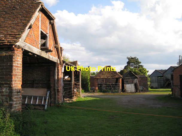 Photo 6"x4" Outbuildings, Turner's End Farm Turner's Green\/SP1969 c2010