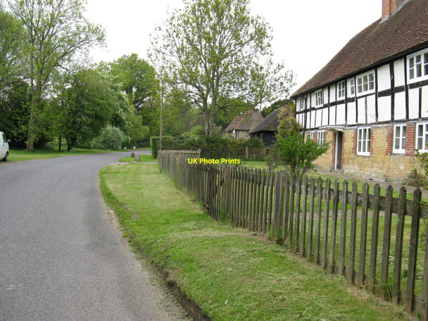 Photo 6"x4" Hambledon Cottages Lickfold Lickfold\/SU9225 c2010