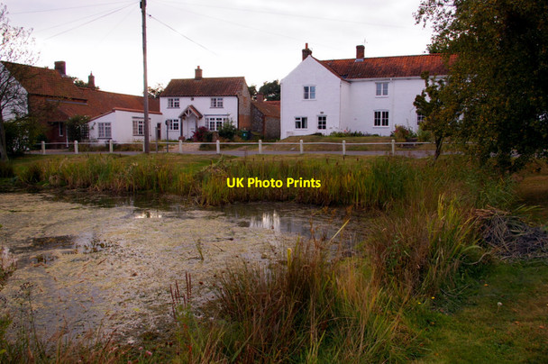 Photo 6"x4" Pond, Edgefield, Norfolk Edgefield\/TG0934 c2009