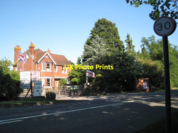 Photo 6"x4" Southfields farm shop and caf\u00c3\u00a9 Meer End c2010