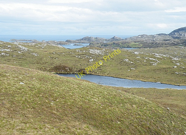 Photo 6"x4" Loch Sgioport from Beinn Tairbeirt Loch Sgioport c2009