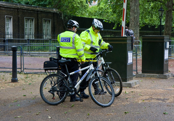 Photo 6"x4" Cycle Coppers Westminster c2010