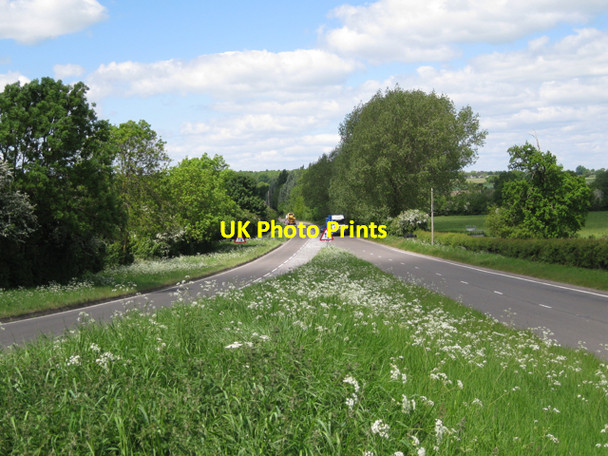 Photo 6"x4" B4100 north of Bromson Hill Chesterton Green c2010