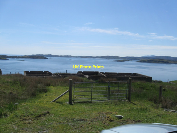 Photo 6"x4" Looking over abandoned foundations to Loch an Tairbeairt Ceann a' Gh\u00e0raidh c2010