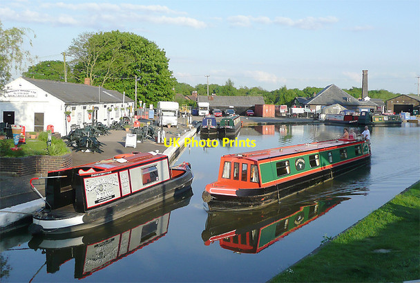 Photo 6"x4" Shropshire Union Canal at Norbury Junction, Staffordshire Norbury Junction c2010