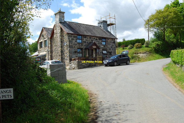 Photo 6"x4" House at Ty-newydd Llandderfel c2010