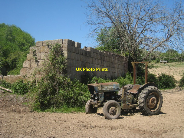 Photo 6"x4" Ford 3000 and Attwater Farm Oast Crit Hall c2010