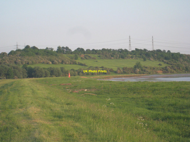 Photo 6"x4" View towards The Cliff Burton Stather c2010