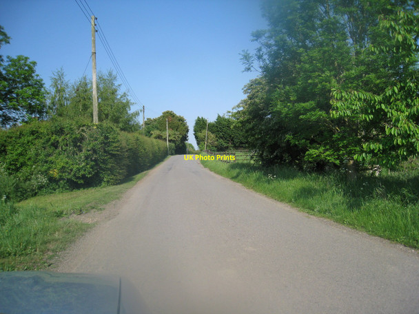 Photo 6"x4" Hill by Hill House Hedgehog Bridge c2010