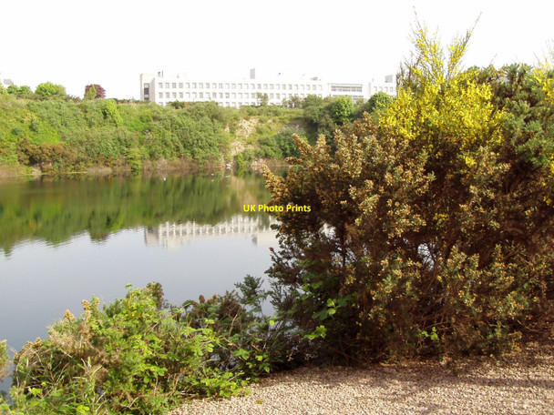Photo 6"x4" Rubislaw Quarry with Conoco-Phillips behind Aberdeen\/NJ9206 c2010