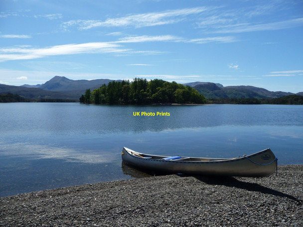 Photo 6"x4" Shingle beach, Loch Maree Letterewe c2010