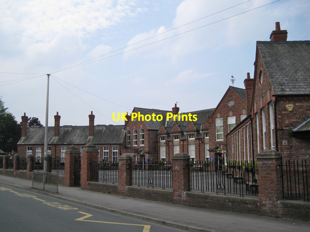 Photo 6"x4" Cheadle Primary School,  Ashfield Crescent Cheadle\/SJ8688 c2010