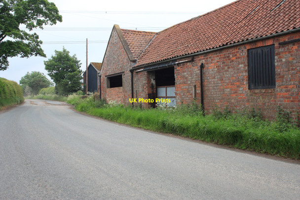 Photo 6"x4" Farm Buildings, The Hollins, East Rounton East Rounton c2010
