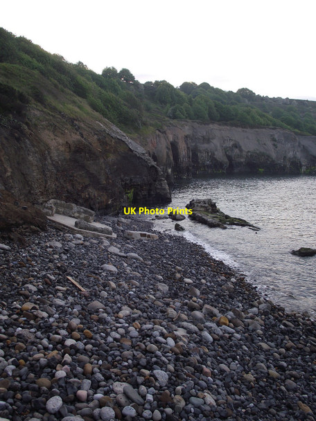 Photo 6"x4" Coastal Erosion Sandsend\/NZ8612 c2010
