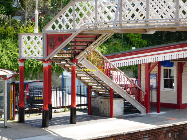 Photo 6"x4" Footbridge, Redruth Station Redruth c2010