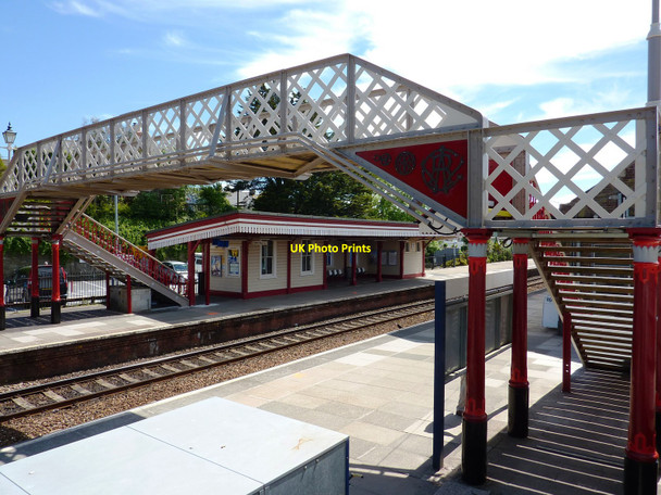 Photo 6"x4" Footbridge, Redruth Station Redruth c2010
