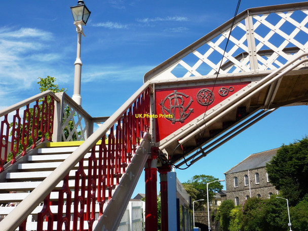 Photo 6"x4" Footbridge, Redruth Station Redruth c2010