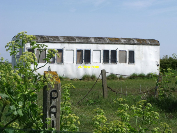 Photo 6"x4" Reused railway carriage, Rye Harbour Rye Harbour c2010
