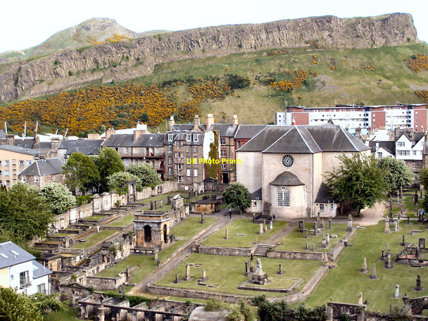 Photo 6"x4" Canongate Kirk and Burial Ground Edinburgh c2010