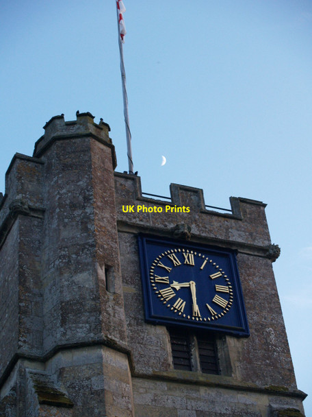 Photo 6"x4" St. Mary's Church Clock Fordingbridge c2010