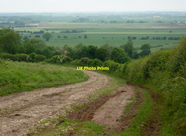 Photo 6"x4" Track curving down to Hayton Hayton\/SK7284 c2010