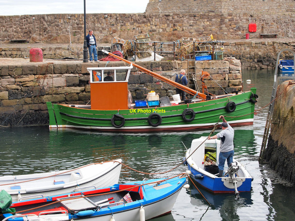 Photo 6"x4" Activity in Dysart Harbour Panhall c2010