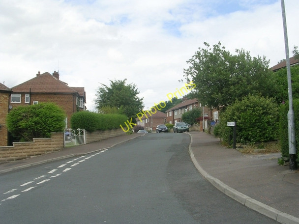 Photo 6"x4" Mayfield Grove - viewed from Royds Avenue Brighouse\/SE1423 c2009