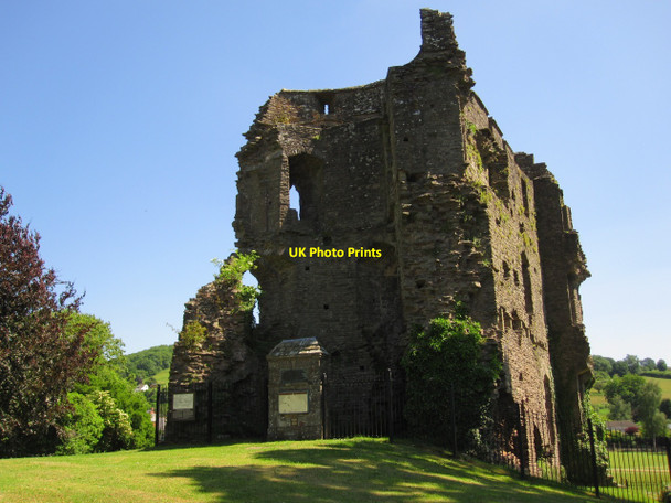 Photo 6"x4" Crickhowell Castle Crickhowell c2010 P1