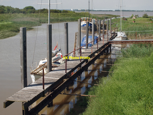 Photo 6"x4" Landing Stage at Barrow Haven Barrow Haven c2010
