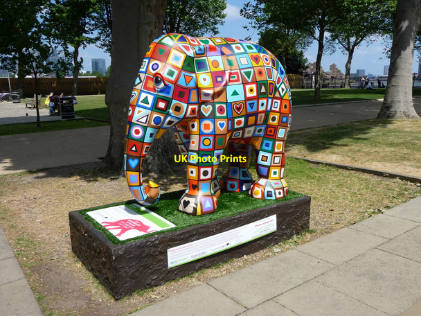 Photo 6"x4" Elephant, Greenwich Greenwich\/TQ3977 c2010