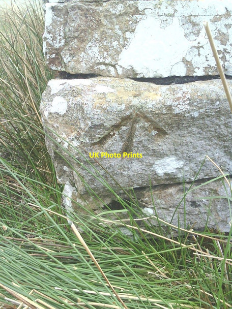 Photo 6"x4" High Flust benchmark Grisdale c2010