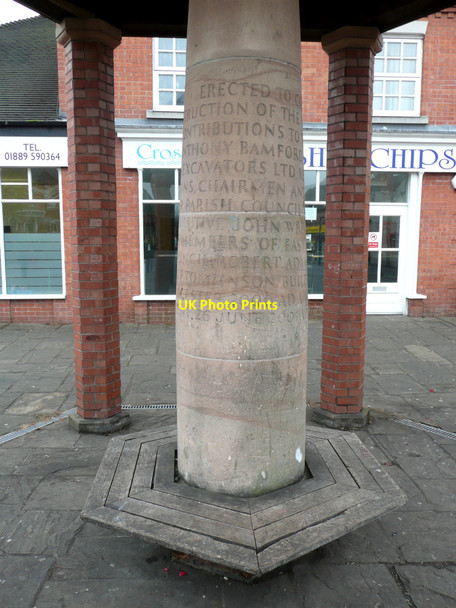 Photo 6"x4" Central pillar in the shelter, Rocester Rocester c2009