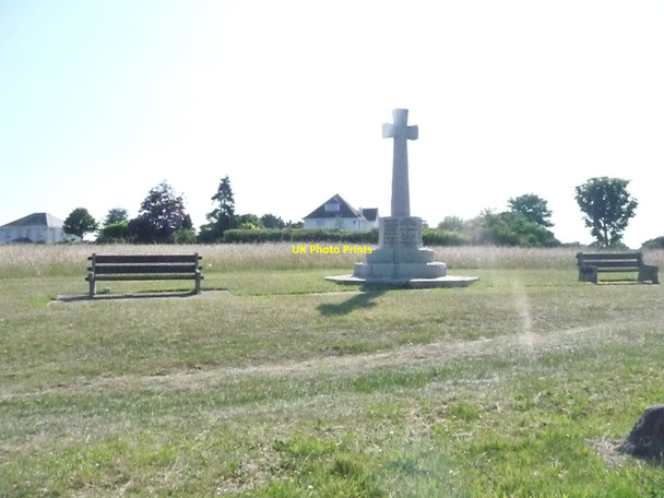 Photo 6"x4" Churston : War Memorial Galmpton\/SX8956 c2010