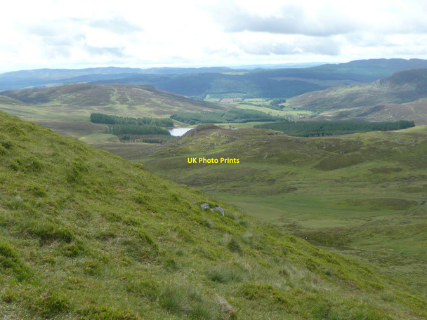 Photo 6"x4" Looking down the blaeberry covered slopes of Sr\u00c3\u00b2n Charnach Allt Linne a' Bh\u00f9irein c2010
